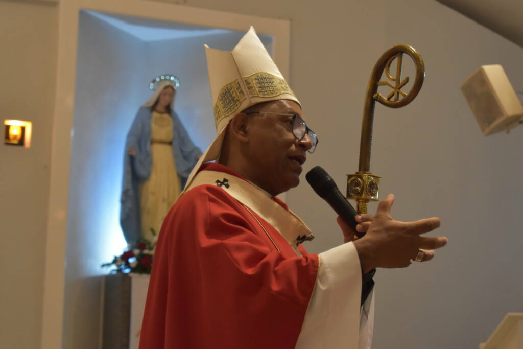 Dom Zanoni Demettino - Paróquia Nossa Senhora das Graças Crisma